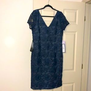 NAVY LACE COCKTAIL DRESS SIZE 14